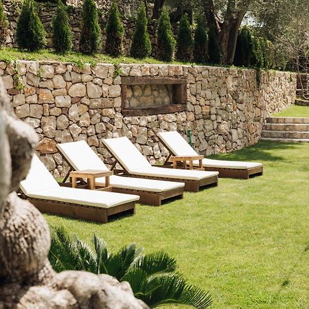 Olive Queen Rustic Estate Bar Exterior foto